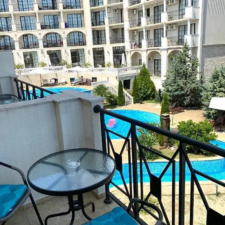 Cross In The Cliff Hotel Apt 707&708 And Apt 709&710 Hotel 4*